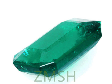 Emerald Green Sapphire Batu permata mentah yang dibuat oleh laboratorium untuk perhiasan yang indah