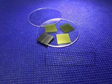 Ukuran Disesuaikan Silicon Carbide Wafer 10x10x0.5mm 4H-N SiC Crystal Chips