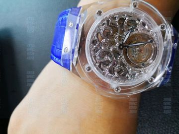 Tebal 3.75mm Sapphire Crystal Watch Case Biru 9H Kekerasan Tinggi Ketahanan Abrasi