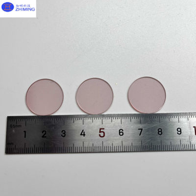 Titanium Sapphire Crystal Optical Windows Kekerasan Tinggi Ukuran Disesuaikan Transparansi yang sangat baik untuk tujuan optik