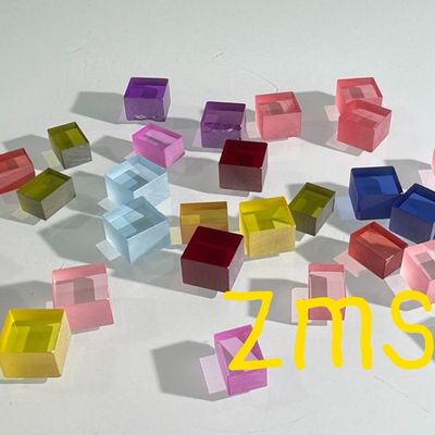 Pertanian buatan Berwarna Doped Sapphire AL2O3 Metode CZ Disesuaikan Ruby Blue Padparadscha
