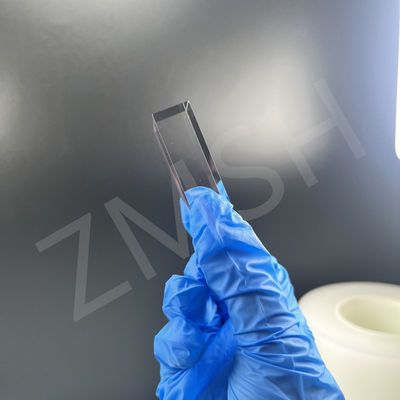 Sapphire Prism Al2O3 Ky Metode Laser & Komunikasi Optik Spesifikasi yang dapat disesuaikan