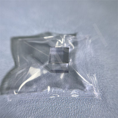 10x10x10mmt Lensa optik SiC transparan 4H-SEMI Kekerasan 9.0 bentuk khusus
