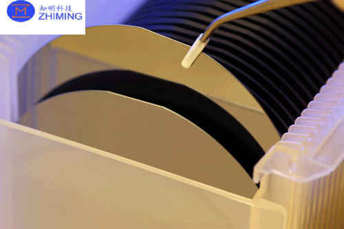 Harga yang pantas SOI Wafer Silicon On Insulator Wafer Dopant P BOX Lapisan 0,4-3 Substrat Orientasi 100 111 on line