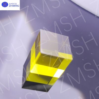 Harga yang pantas Lemon Kuning Sapphire Batu permata sintetis Lemon Kuning Bahan baku untuk membuat perhiasan Kekerasan Mohs 9 on line