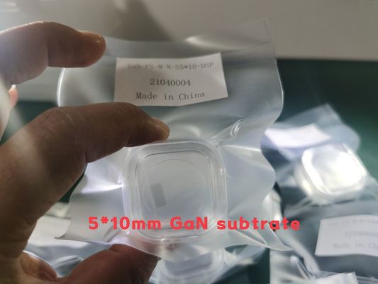 Harga yang pantas Ukuran Disesuaikan 5x10mm M Sumbu Berdiri Bebas HVPE Gallium Nitrida Wafer on line