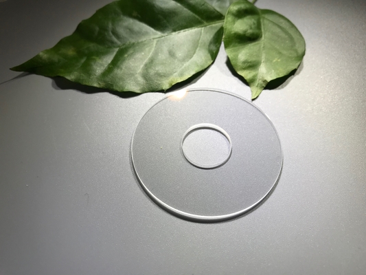 Harga yang pantas Circular Transparan Sapphire Optical Windows Bahan Kuarsa Diameter Disesuaikan on line