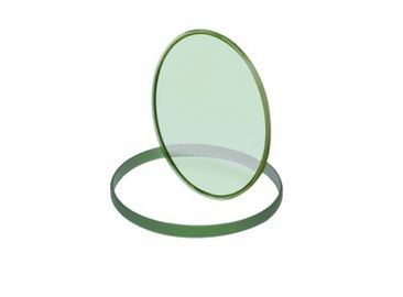 Harga yang pantas Jam Tangan Kristal Safir Hijau Al2O3 Ukuran Disesuaikan Kristal Tunggal on line