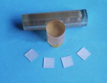 Harga yang pantas TiO2 Titanium Dioxide Crystal 10x10x0.5mmt 1sp / 2sp Polishing Ganda Tunggal on line